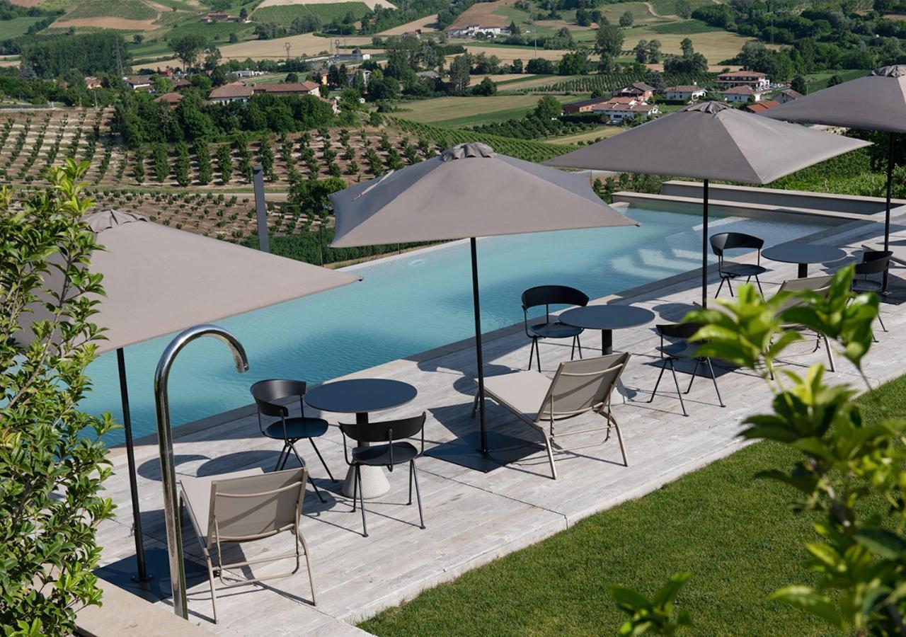 Ca' Del Profeta Ristorante & Relais Otel Montegrosso dʼAsti Dış mekan fotoğraf