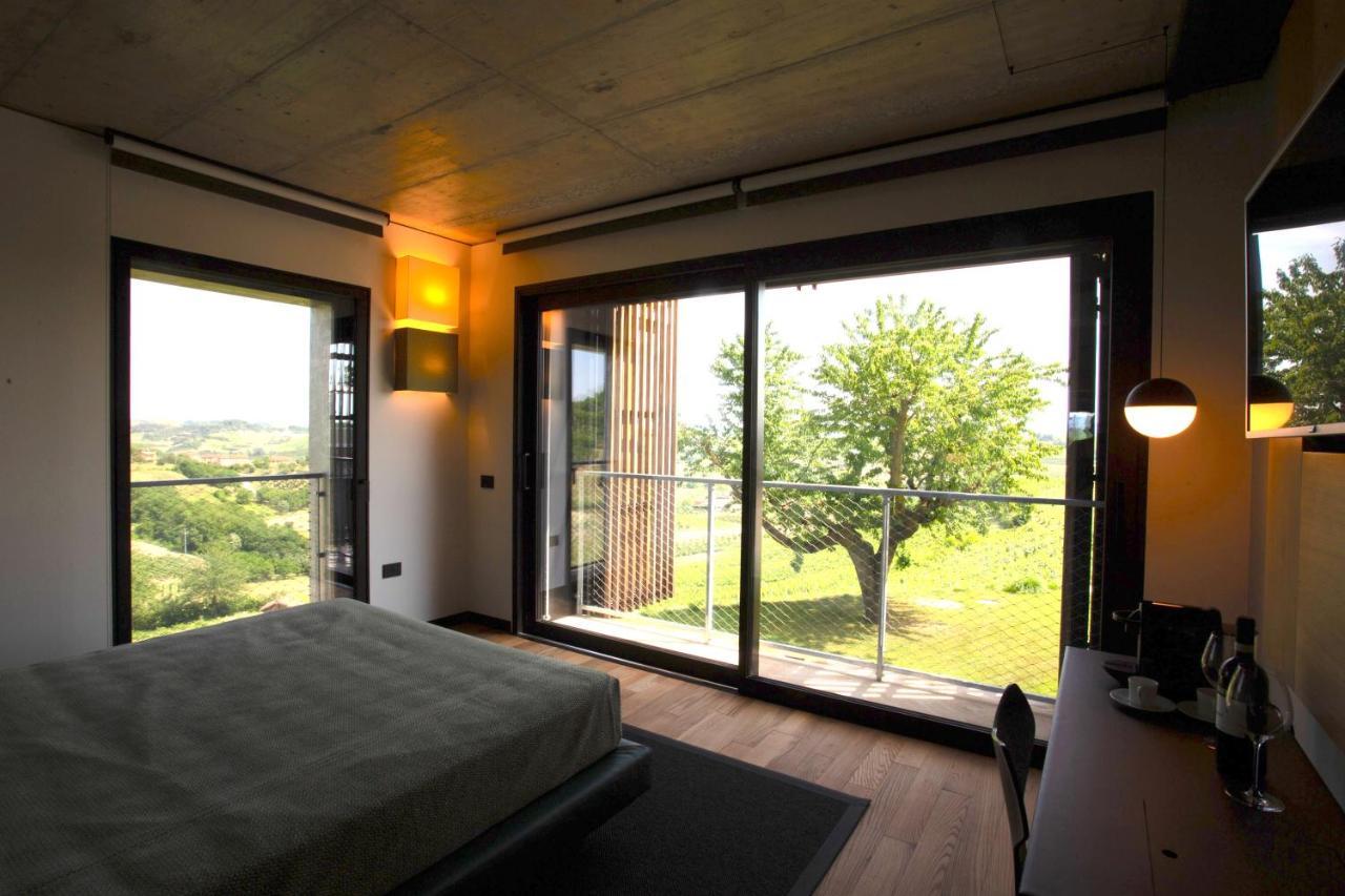 Ca' Del Profeta Ristorante & Relais Otel Montegrosso dʼAsti Oda fotoğraf